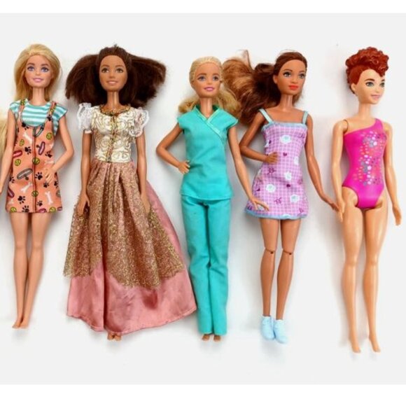 Mattel Lot of 7 Barbie Dolls Mixed Styles & Outfits Pre-Owned - Picture 2 of 16